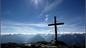 cross-on-mount-rastkogel-austria-304415